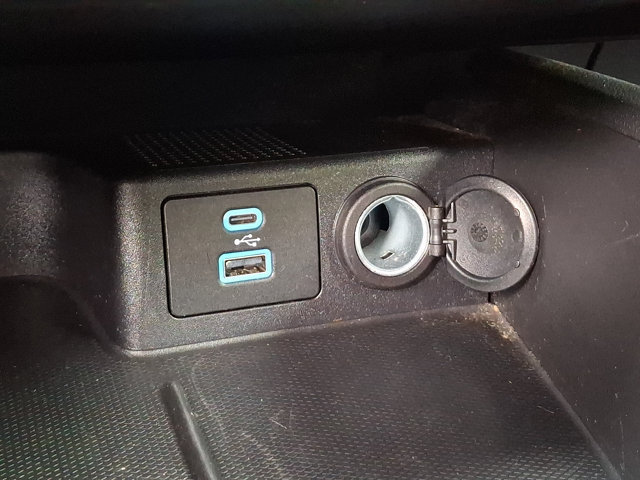 Certified 2023 Ford Escape AWD image 29