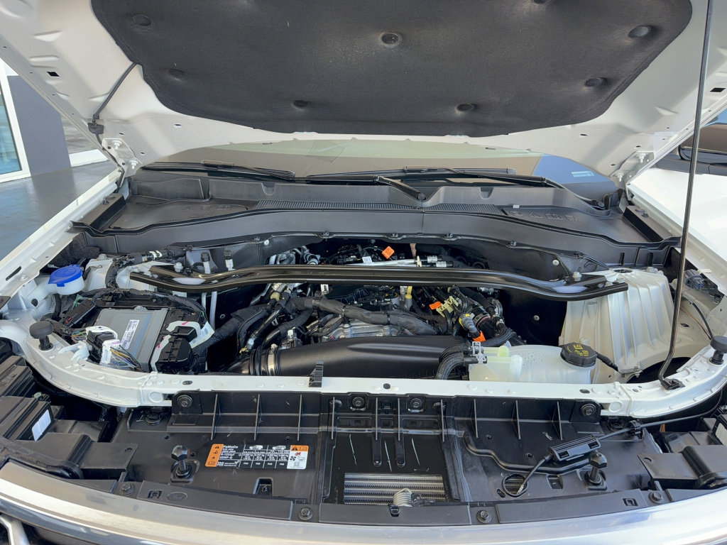 Certified 2025 Ford Explorer Platinum image 38