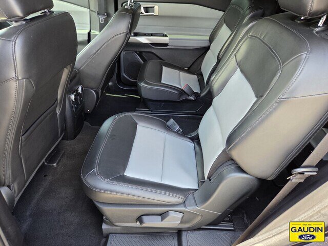 Certified 2023 Ford Explorer XLT w/ Equipment Group 202A AWD/4WD image 13