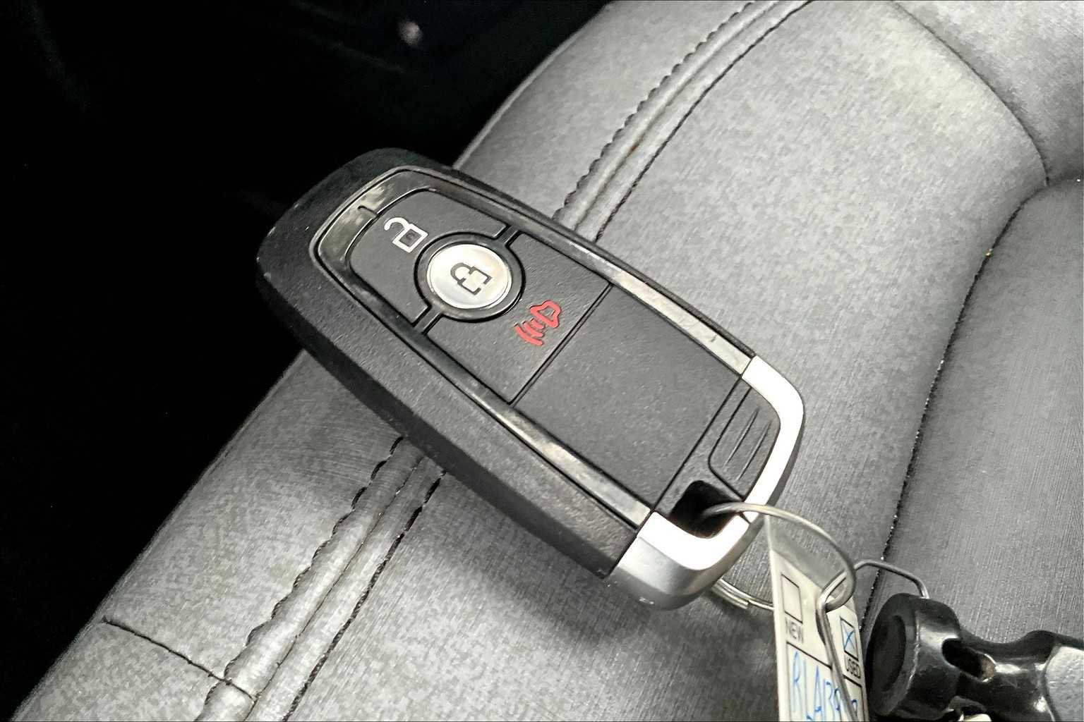 Certified 2024 Ford Bronco Black Diamond image 13