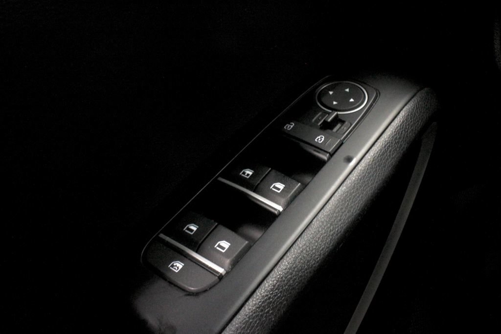 Used 2024 Kia Soul GT-Line FWD image 24
