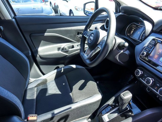 Used 2025 Nissan Versa SV FWD image 28