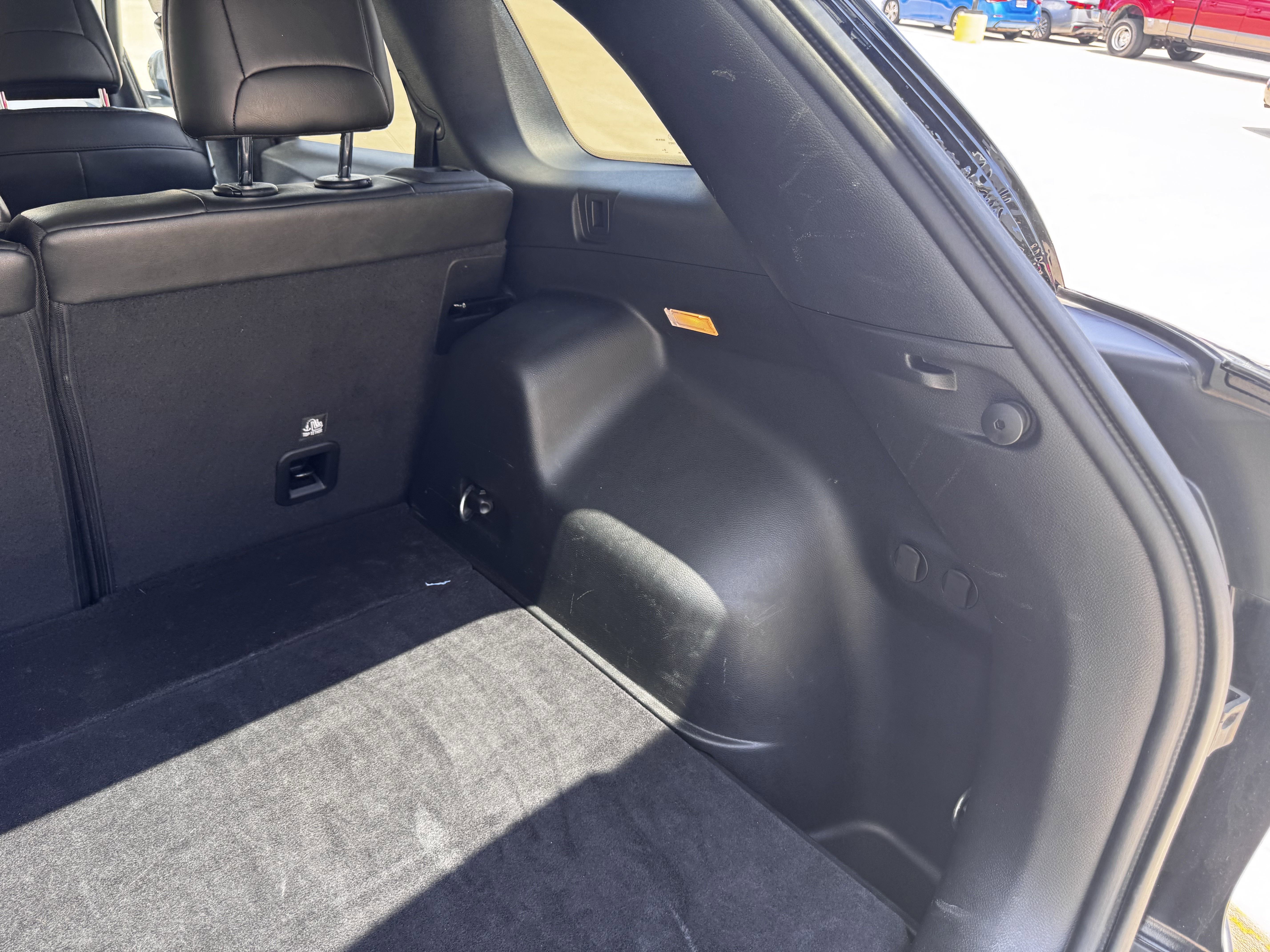 Used 2023 Jeep Cherokee Altitude Lux image 39