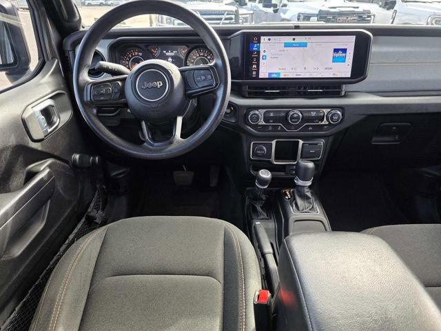 Used 2024 Jeep Gladiator Sport AWD/4WD image 11