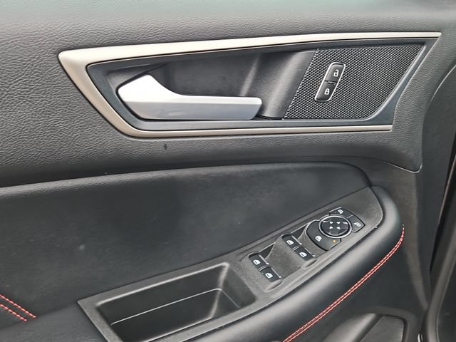 Certified 2024 Ford Edge ST-Line AWD/4WD image 25