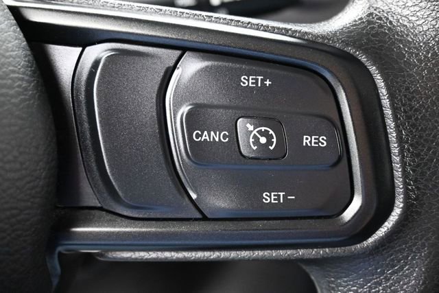 Used 2020 Jeep Gladiator Sport AWD/4WD image 16