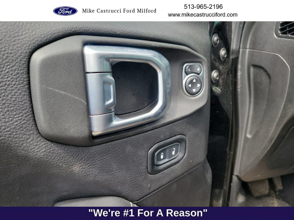 Used 2023 Jeep Gladiator Overland w/ Cold Weather Group AWD/4WD image 22