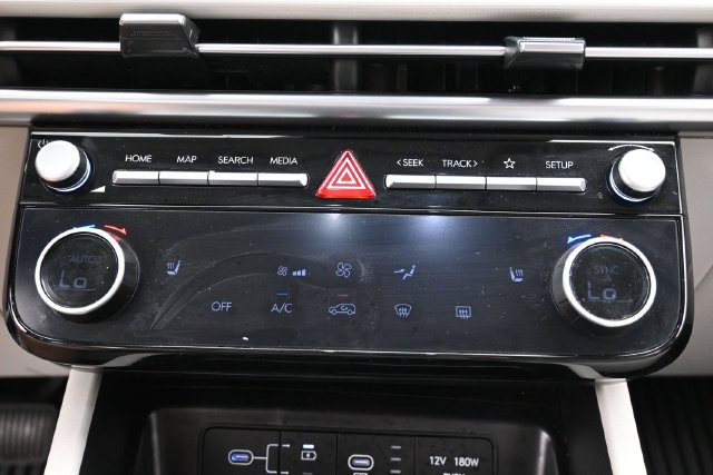 Used 2025 Hyundai Tucson SEL FWD image 21