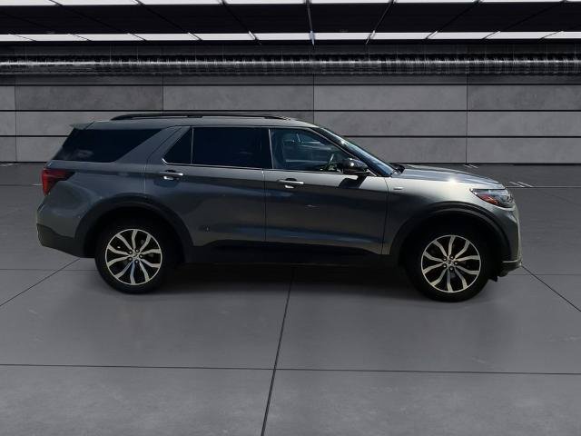 Certified 2026 Ford Explorer ST-Line AWD/4WD image 16