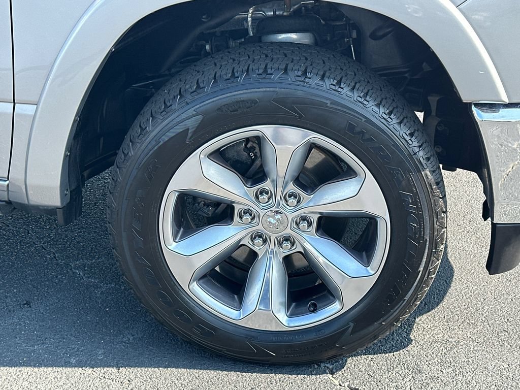 Used 2021 RAM 1500 Limited AWD/4WD image 12