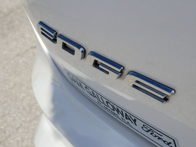 Certified 2019 Ford Edge Titanium w/ Equipment Group 301A AWD/4WD image 9