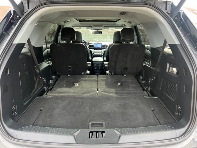 Certified 2023 Ford Explorer XLT w/ Equipment Group 202A AWD/4WD image 29