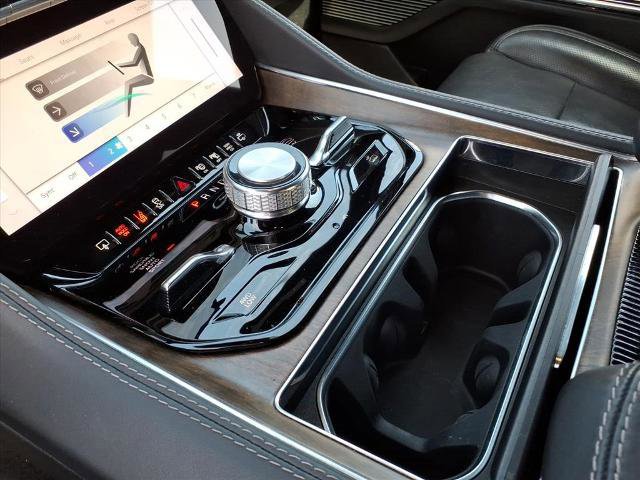 Used 2023 Jeep Grand Wagoneer 4WD w/ Rear Seat Video Group 1 image 13