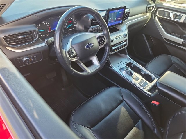 Certified 2021 Ford Explorer XLT w/ Equipment Group 202A image 6