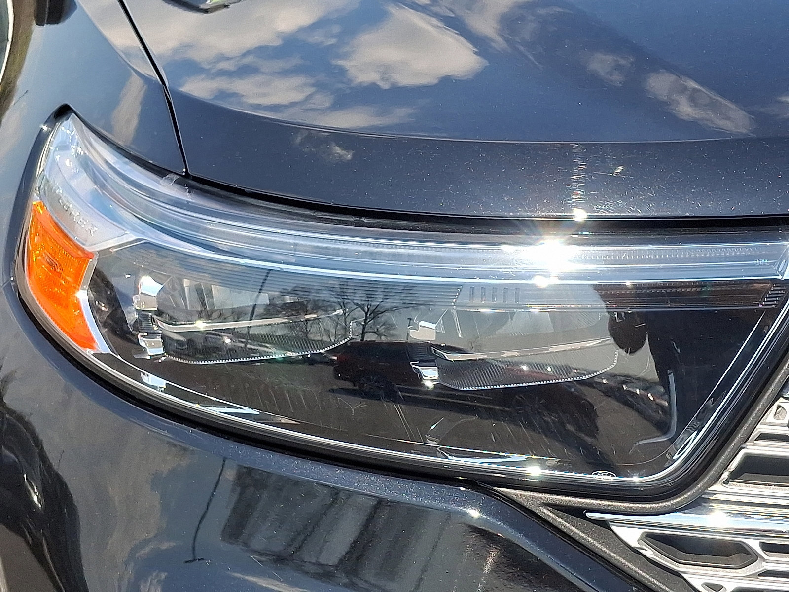 Certified 2022 Ford Explorer Limited image 9