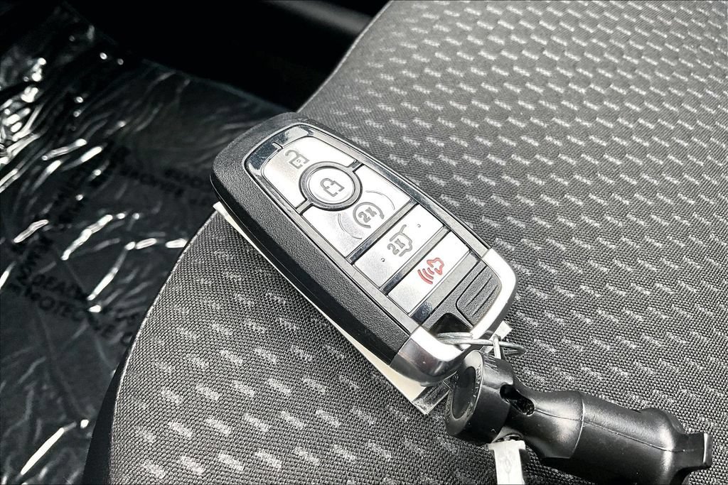 Certified 2023 Ford Escape ST-Line Elite AWD/4WD image 11