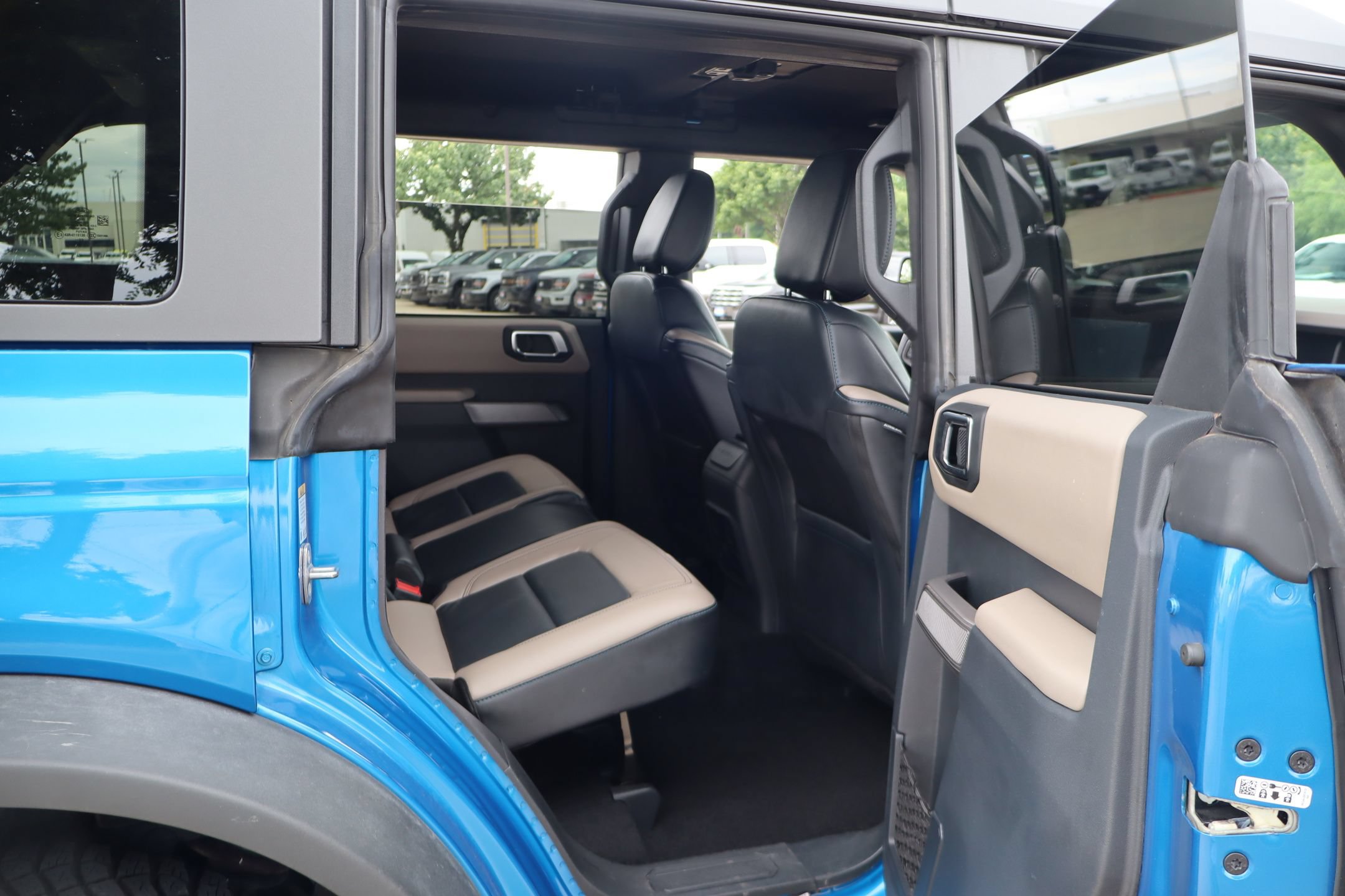Certified 2022 Ford Bronco Wildtrak AWD/4WD image 28