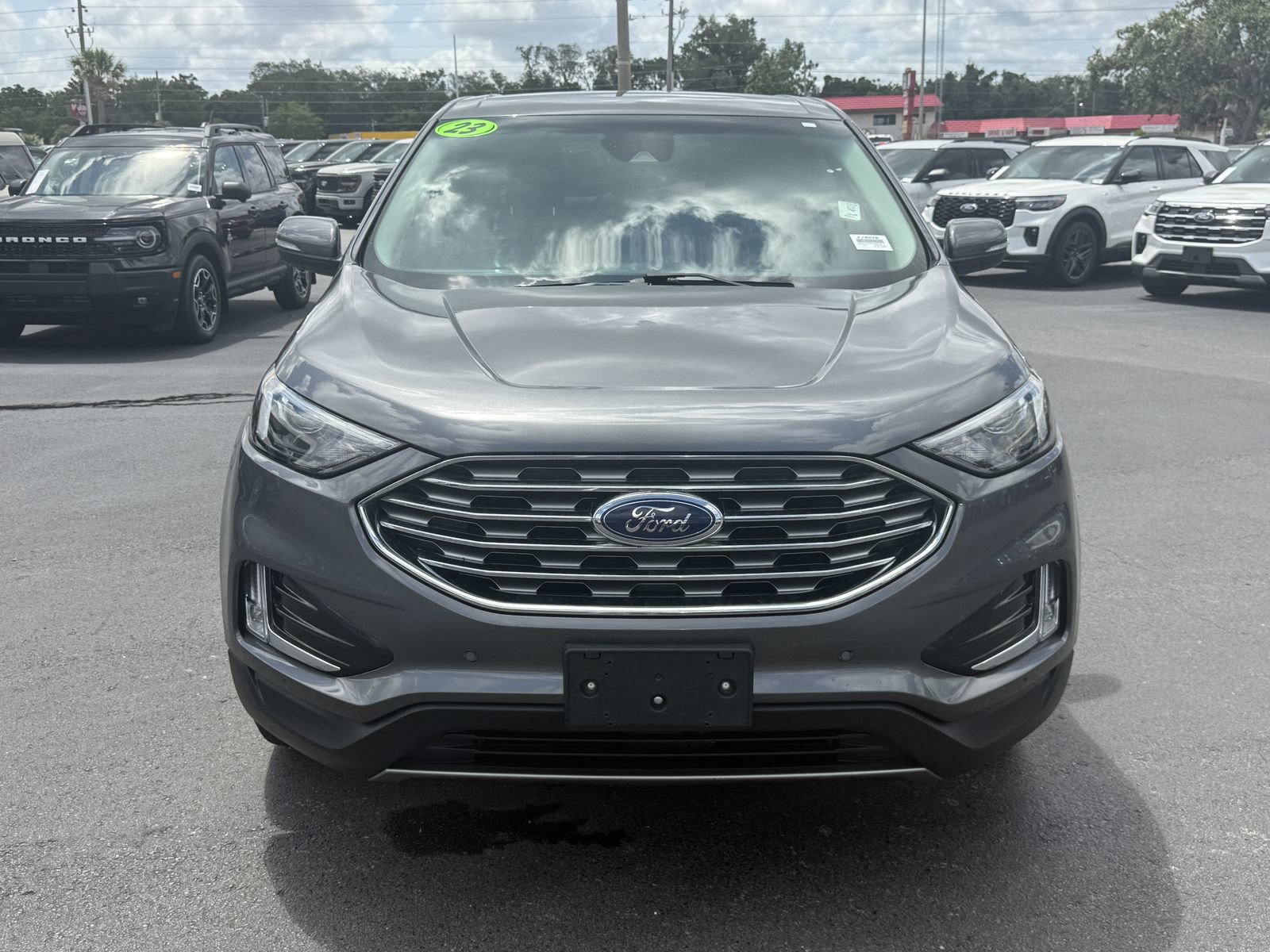 Certified 2023 Ford Edge Titanium AWD/4WD image 9