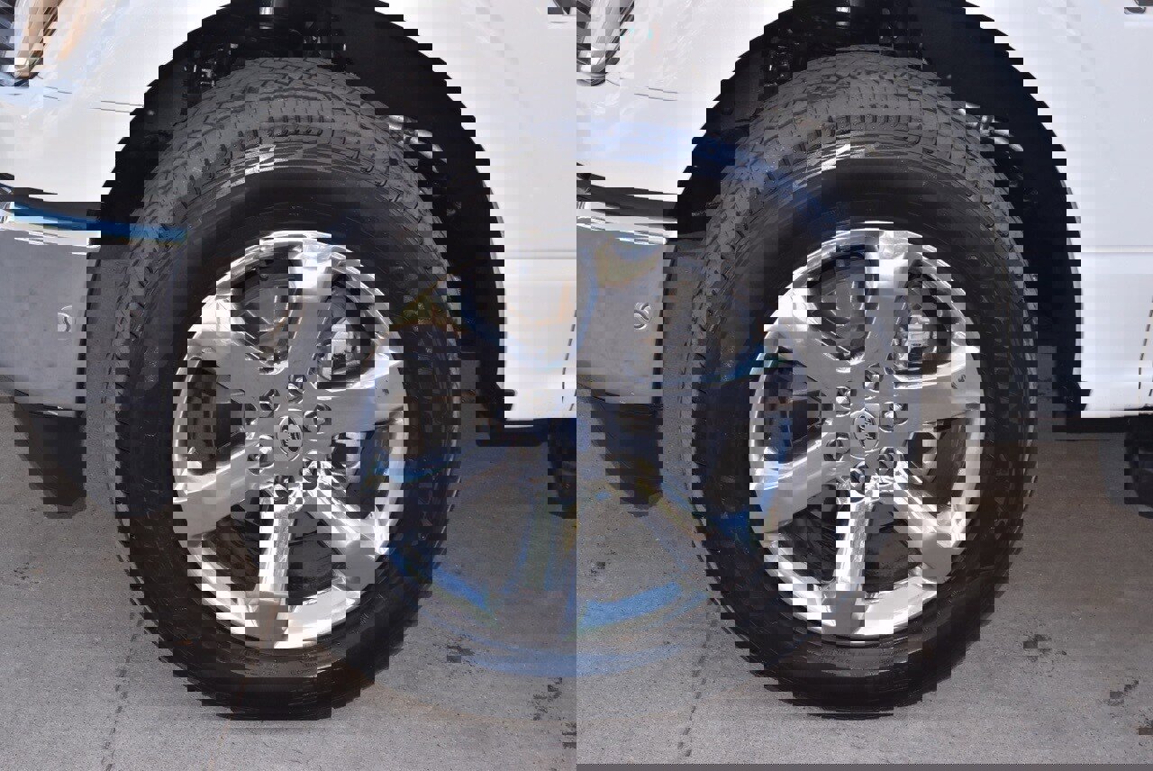 Certified 2023 Ford F150 Lariat w/ Equipment Group 502A High image 40