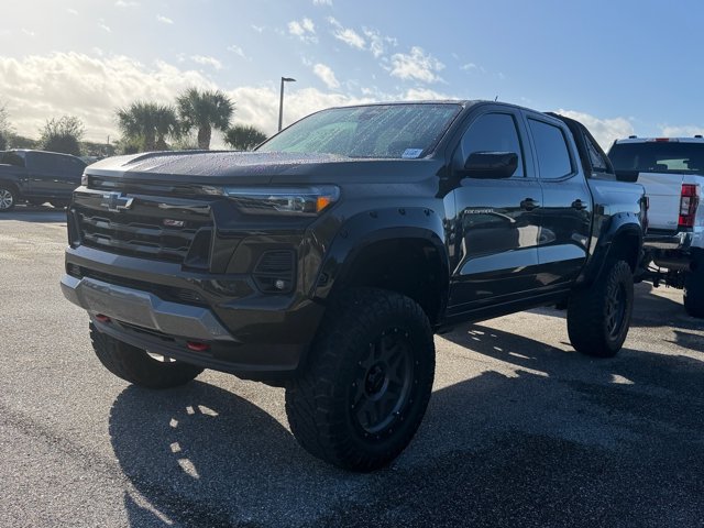 Used 2024 Chevrolet Colorado Z71 w/ Z71 Convenience Package 2 AWD/4WD image 3