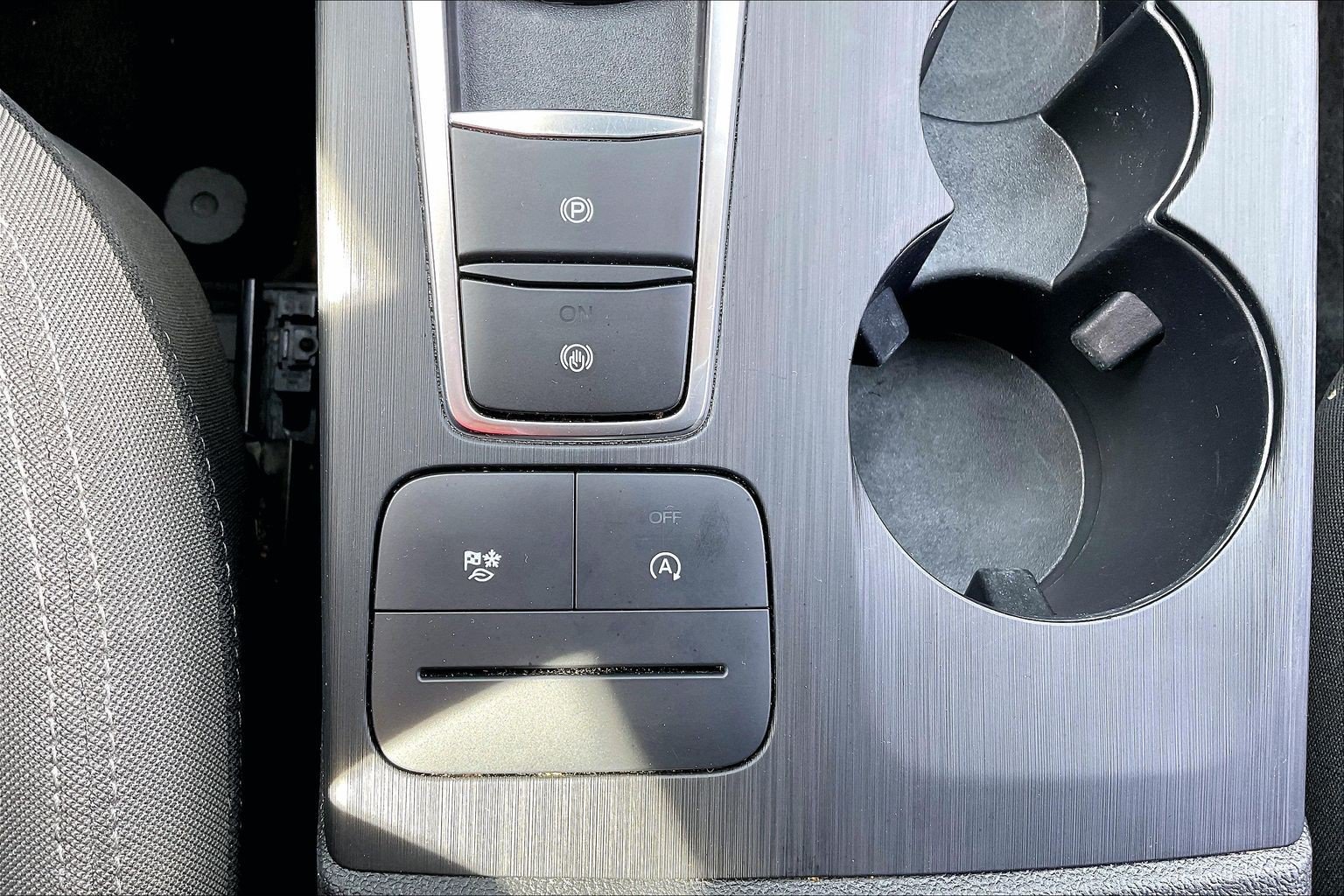 Certified 2021 Ford Escape SE AWD/4WD image 37