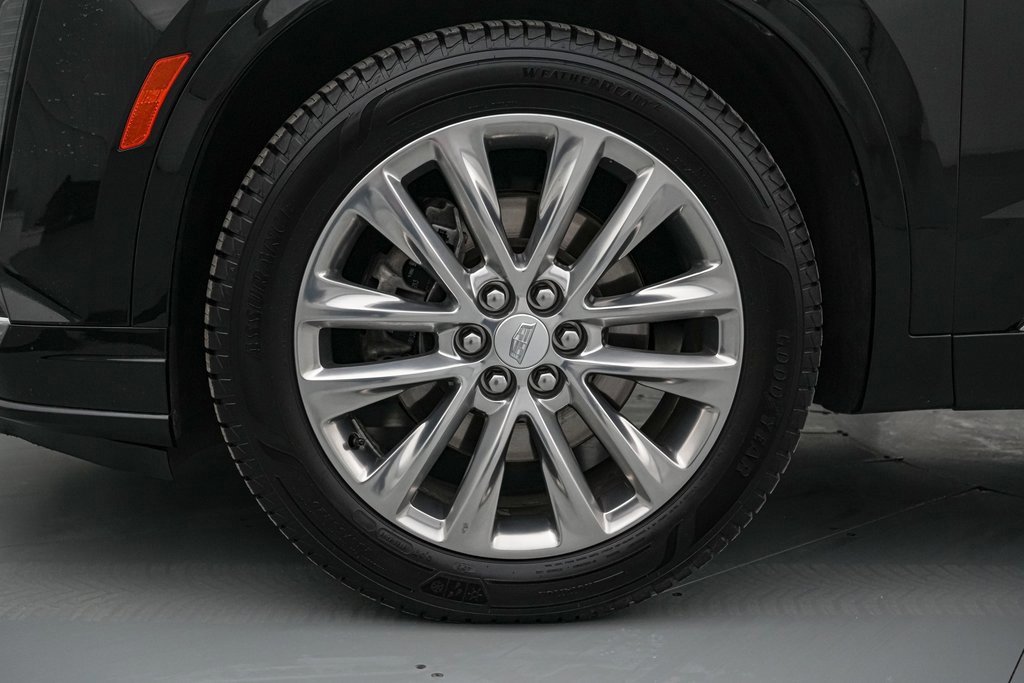 Used 2021 Cadillac XT6 Premium Luxury image 11