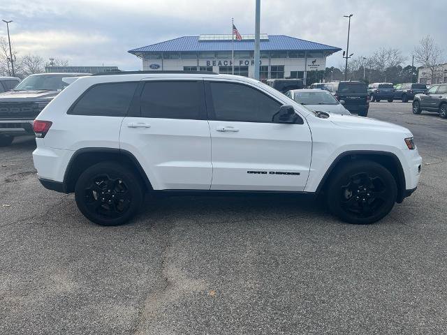 Used 2018 Jeep Grand Cherokee Laredo image 6