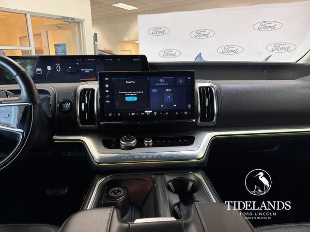 Certified 2025 Ford Expedition Platinum AWD/4WD image 24