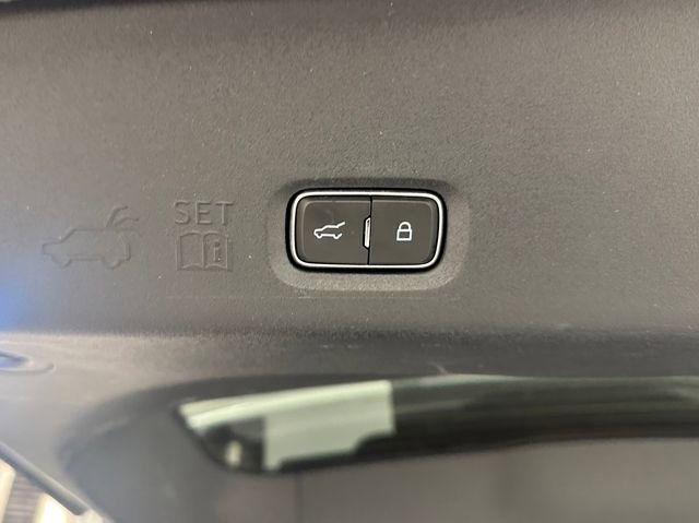 Certified 2025 Ford Expedition Active image 22