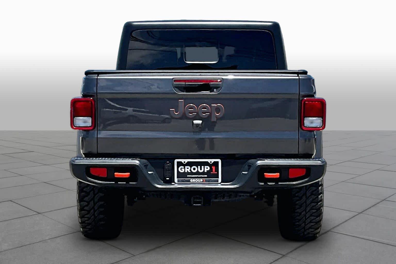 Used 2023 Jeep Gladiator Mojave w/ Trailer Tow Package AWD/4WD image 5