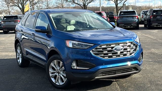 Certified 2023 Ford Edge Titanium w/ Equipment Group 301A AWD/4WD image 2