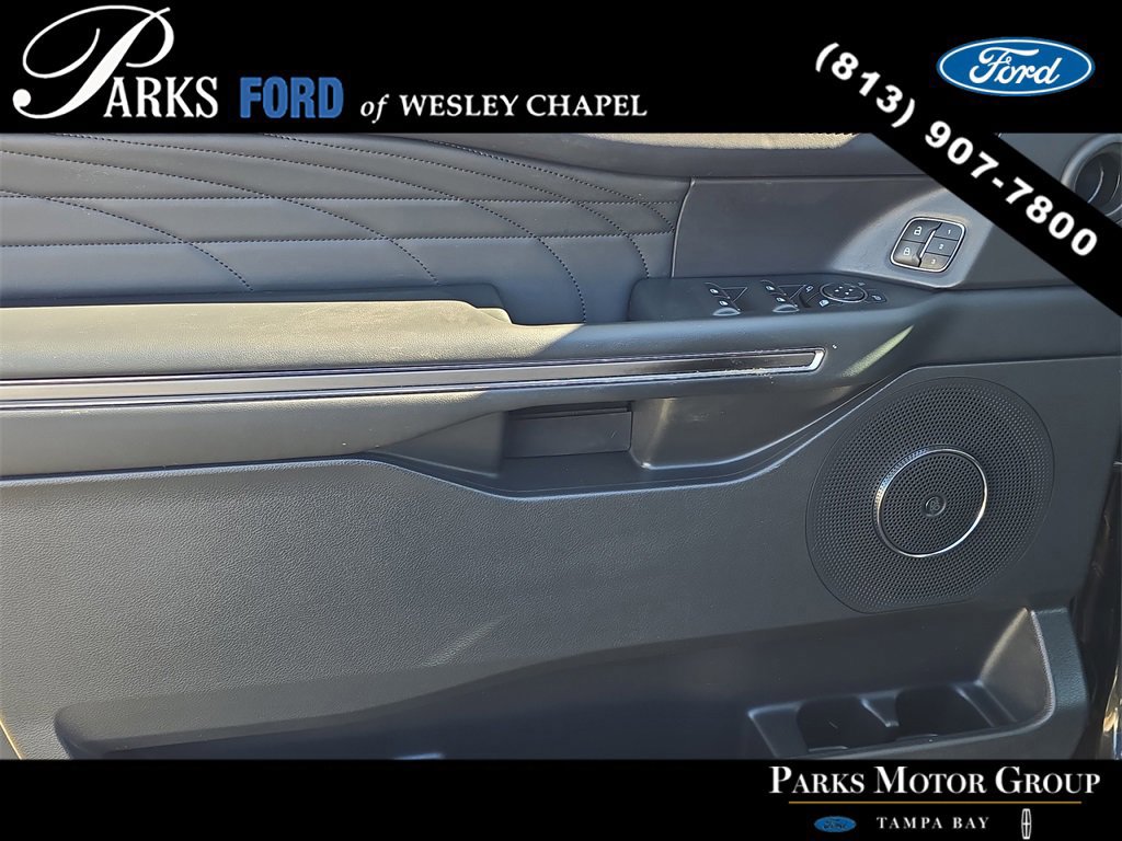 Certified 2023 Ford Expedition Platinum image 18