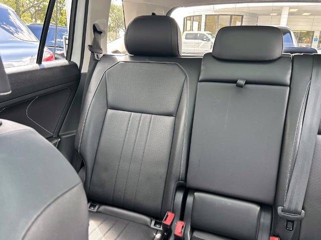 Used 2022 Volkswagen Tiguan SE FWD image 12