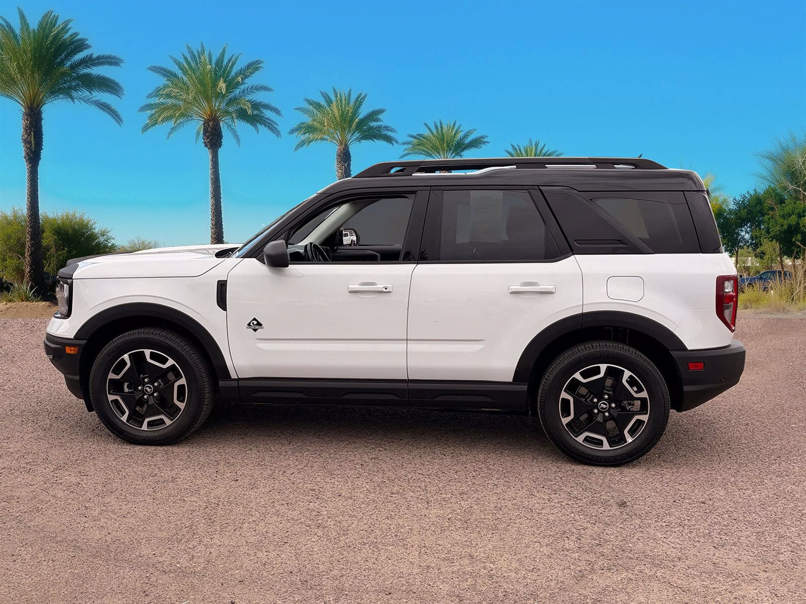 Certified 2023 Ford Bronco Sport Outer Banks w/ Tech Package AWD/4WD image 2