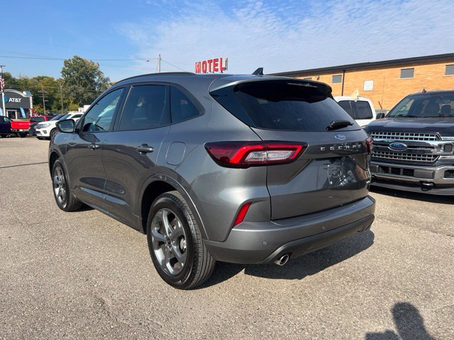 Certified 2024 Ford Escape ST-Line w/ Tech Pack #1 AWD/4WD image 6