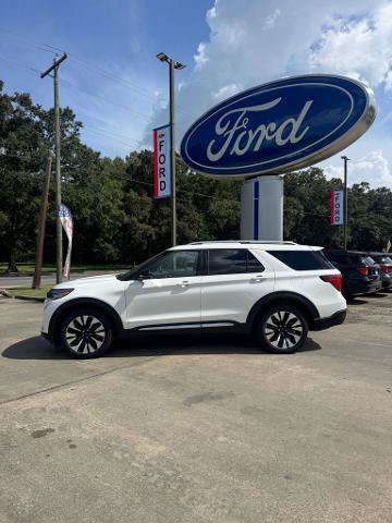 Certified 2025 Ford Explorer Platinum w/ LUX Leather Package AWD/4WD image 3