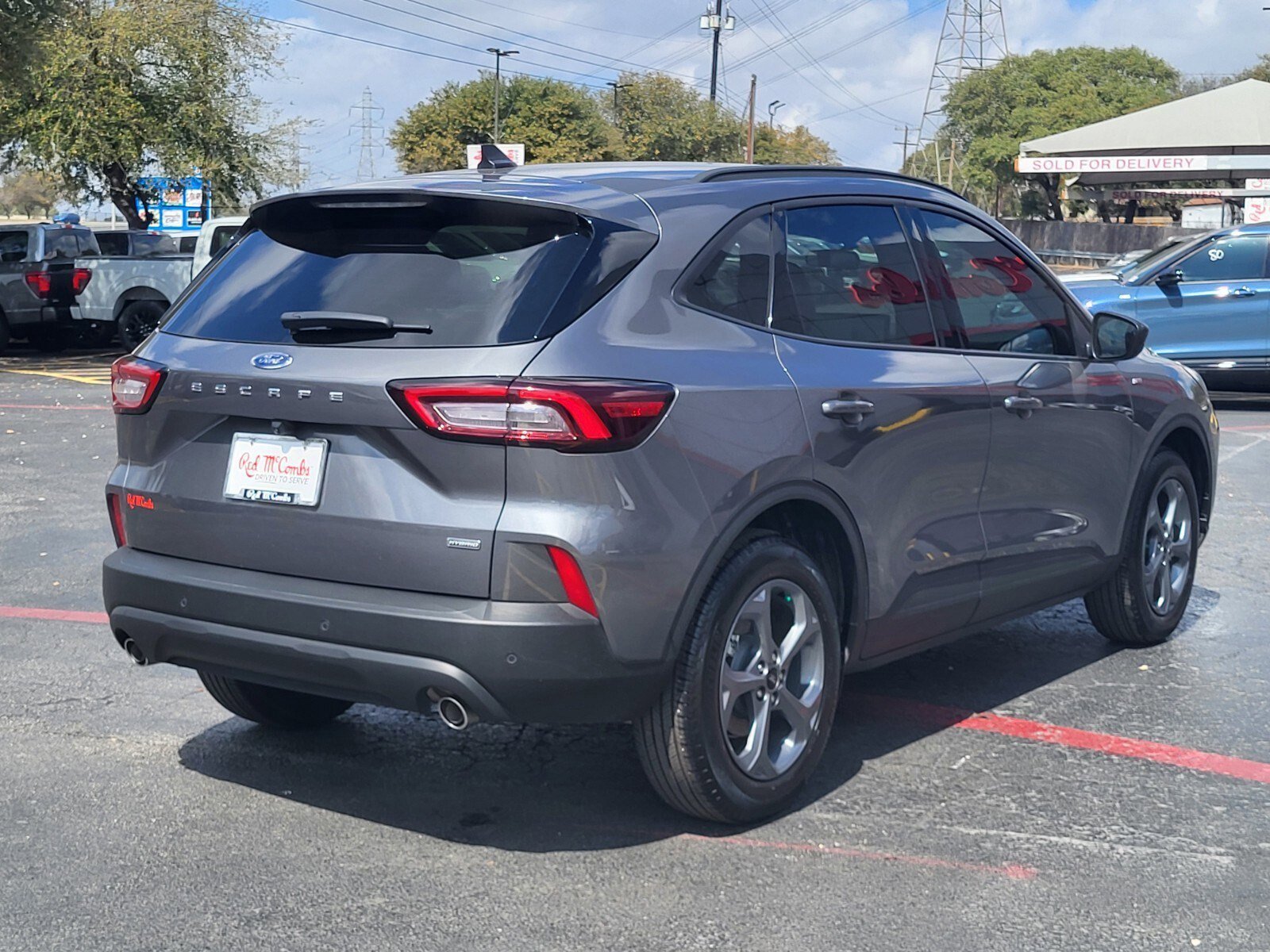 Certified 2025 Ford Escape ST-Line w/ Equipment Group 301A image 3