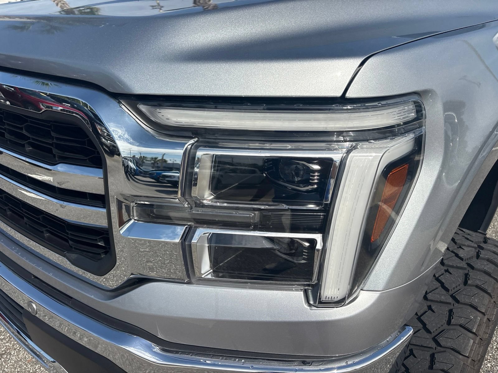 Certified 2025 Ford F150 Lariat w/ Equipment Group 501A Mid AWD/4WD image 10