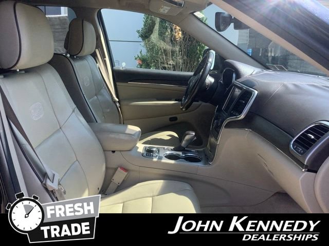 Used 2018 Jeep Grand Cherokee Overland AWD/4WD image 25