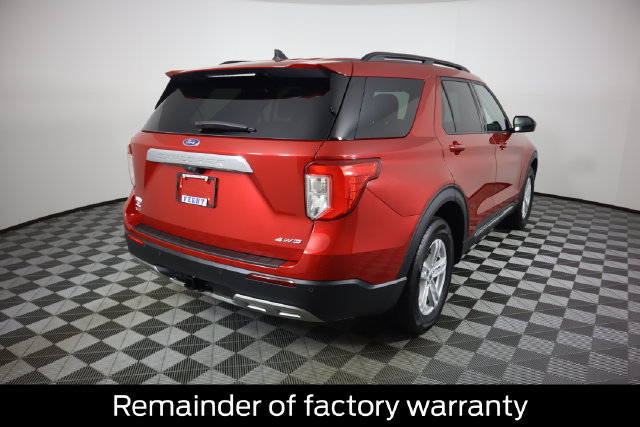 Certified 2024 Ford Explorer XLT w/ Equipment Group 202A AWD/4WD image 4