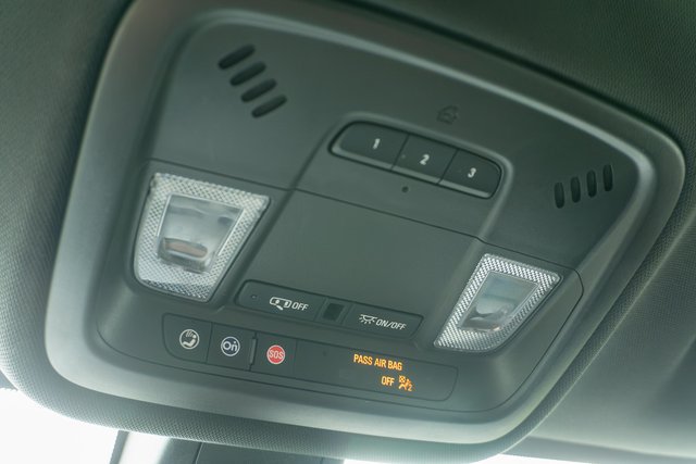Used 2023 Chevrolet Traverse LT FWD image 34