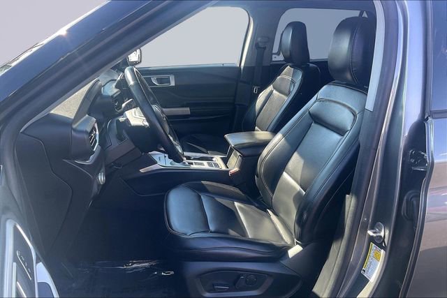 Certified 2022 Ford Explorer XLT w/ Equipment Group 202A image 24