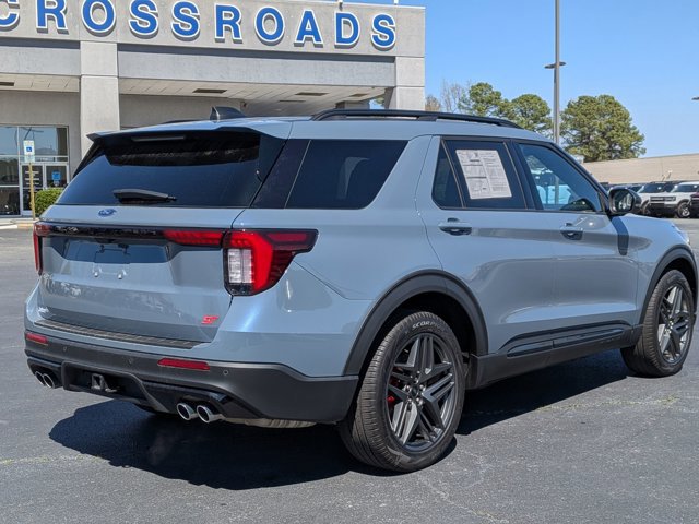 Certified 2025 Ford Explorer ST AWD/4WD image 2
