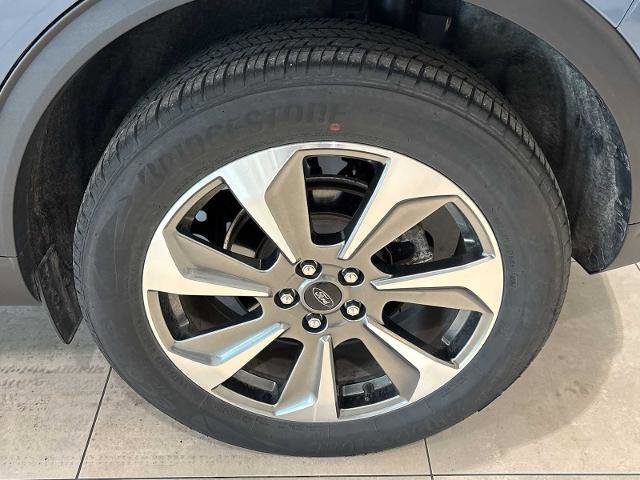 Certified 2024 Ford Escape Platinum image 31