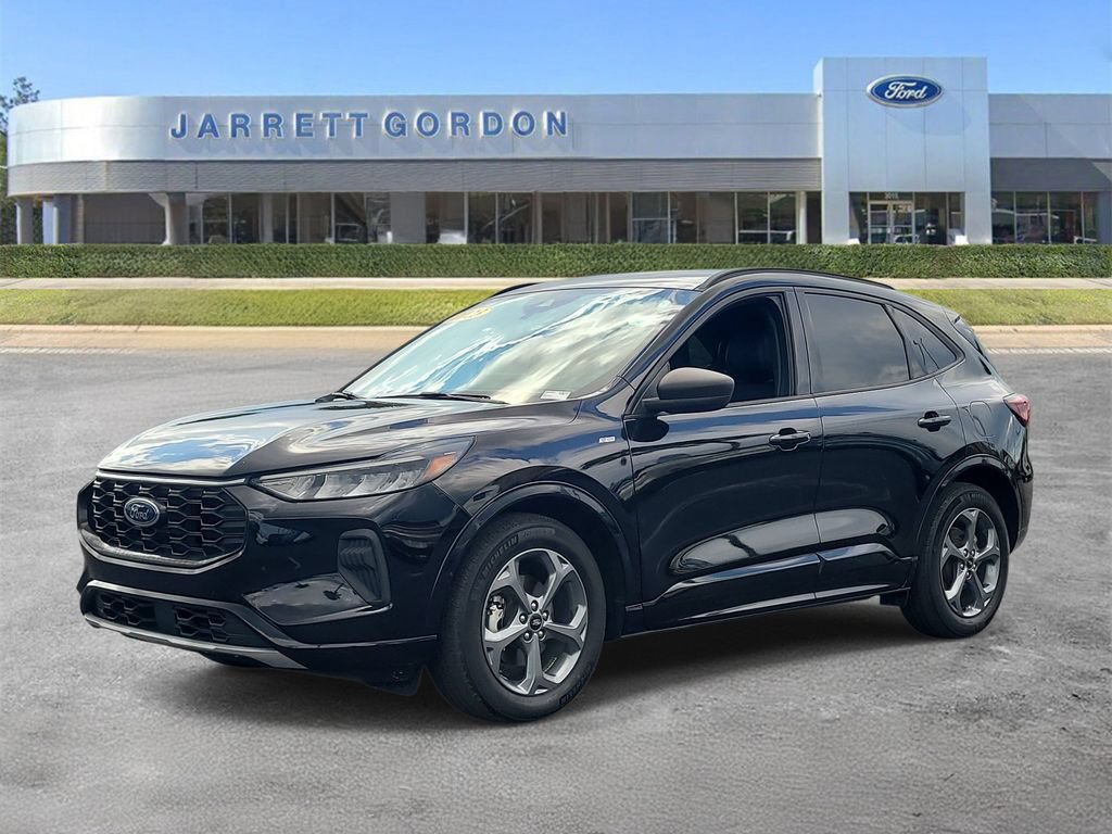 Certified 2023 Ford Escape ST-Line w/ Tech Pack #1 FWD image 2