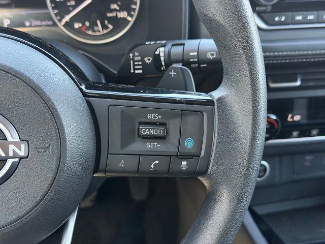 Used 2023 Nissan Rogue SV AWD/4WD image 17
