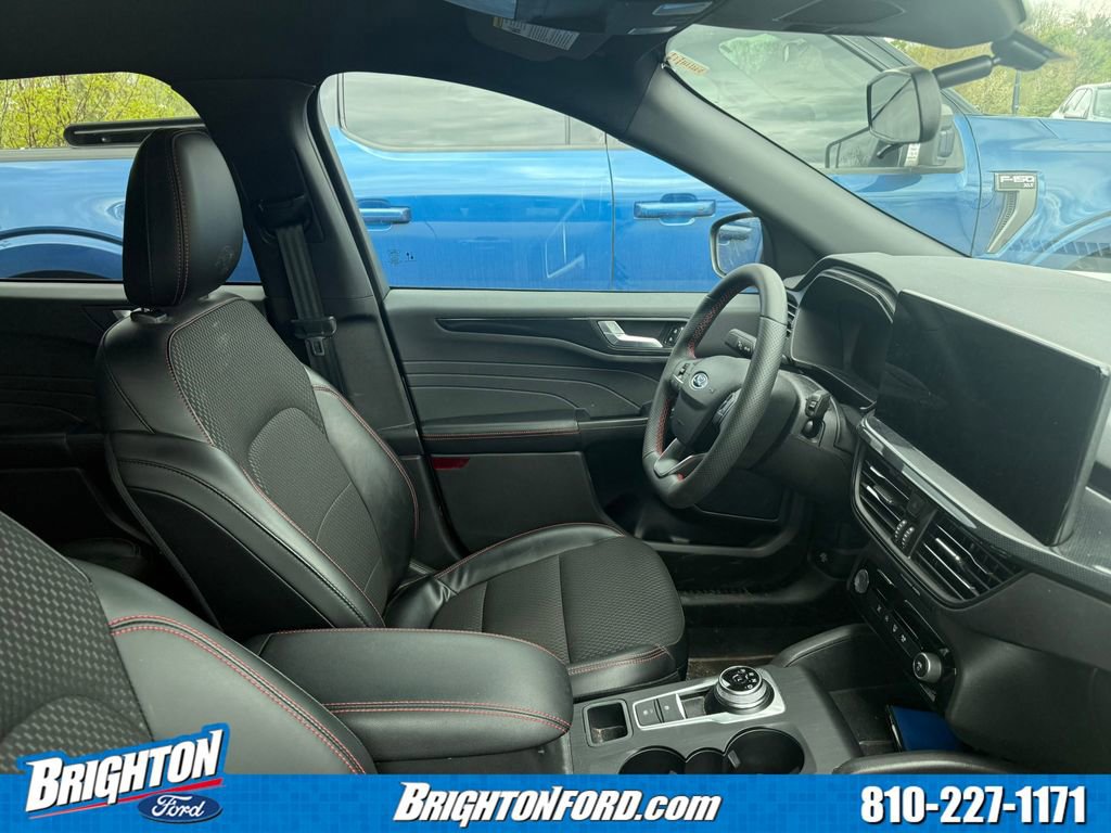 Certified 2023 Ford Escape ST-Line w/ Tech Pack #1 FWD image 7