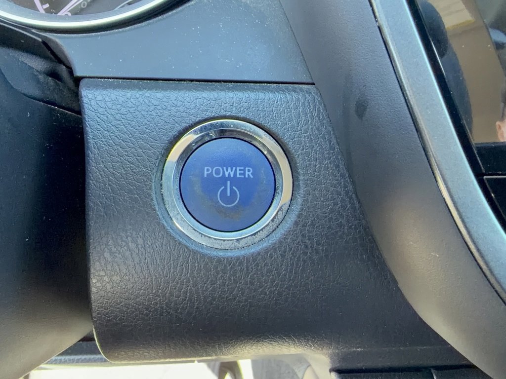 Used 2022 Toyota Camry LE image 22