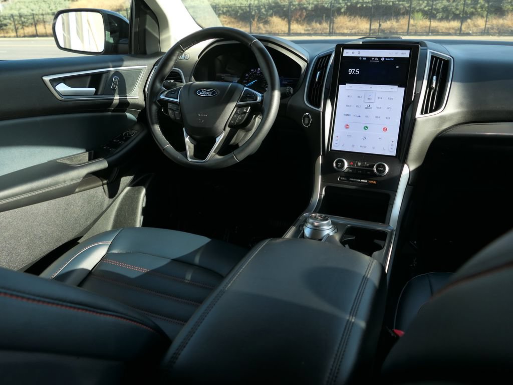 Certified 2024 Ford Edge SEL w/ Sport Appearance Package AWD/4WD image 27