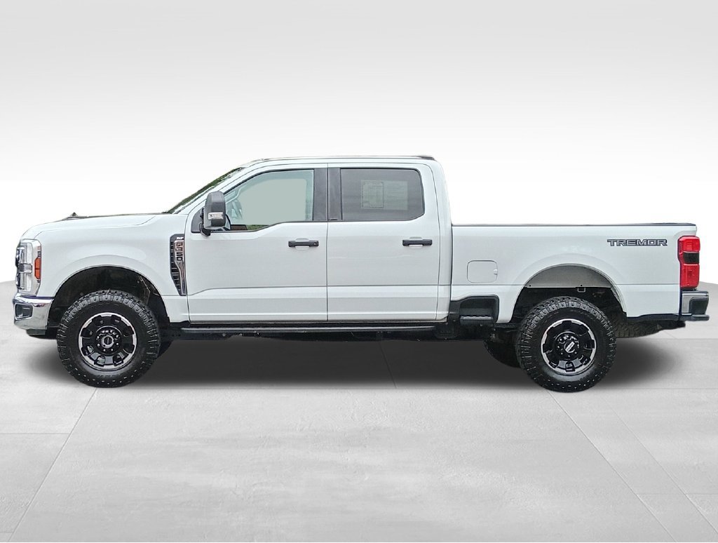 Certified 2025 Ford F350 XLT w/ Tremor Off-Road Package AWD/4WD image 9